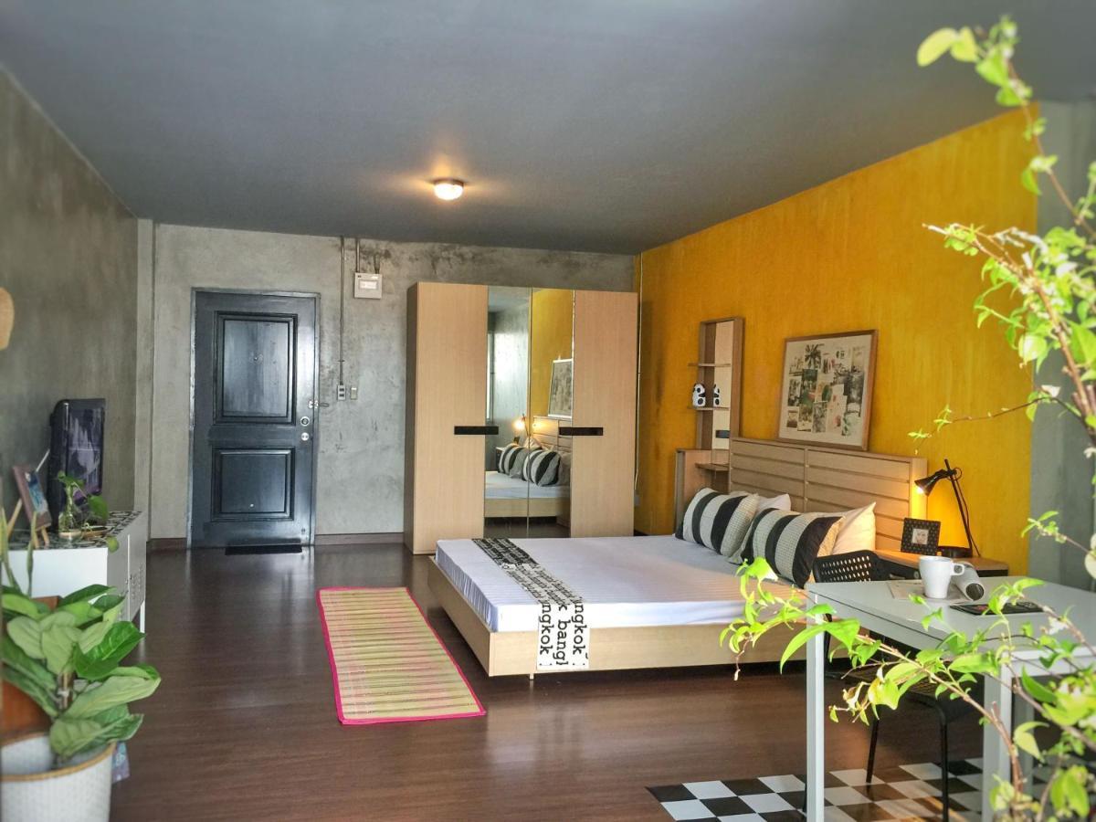 ไฟว์ สตาร์ รัชดา 19 Hostel กรุงเทพมหานคร ภายนอก รูปภาพ