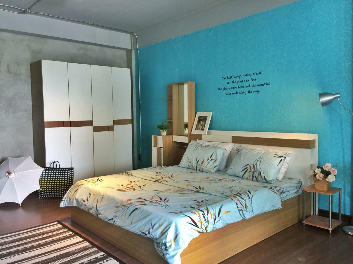 ไฟว์ สตาร์ รัชดา 19 Hostel กรุงเทพมหานคร ภายนอก รูปภาพ